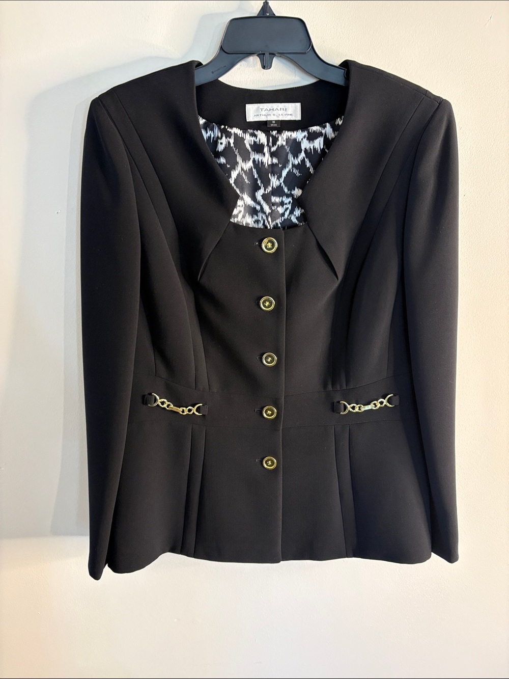 Tamaris Black Tailored Blazer with Gold Chain Accents